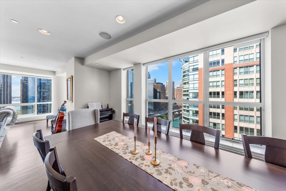 445 E NORTH WATER Street Unit: 2501