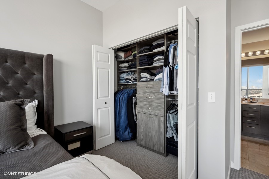 303 W OHIO Street Unit: 3107