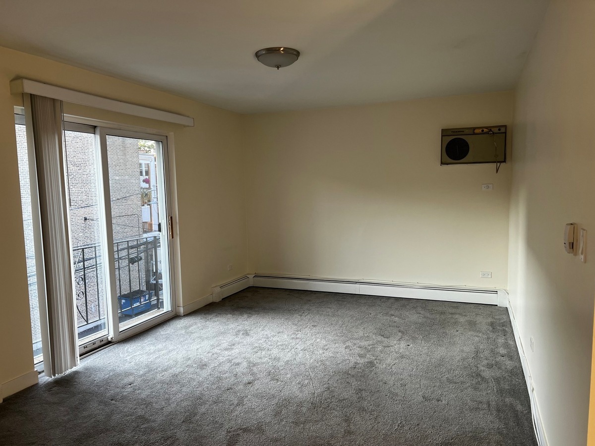 4036 N California Avenue Unit: 306