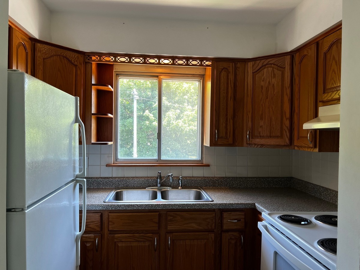 4036 N California Avenue Unit: 301