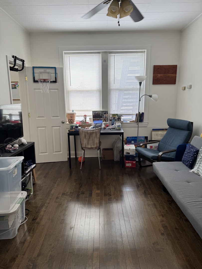 3145 S May Street Unit: 2R