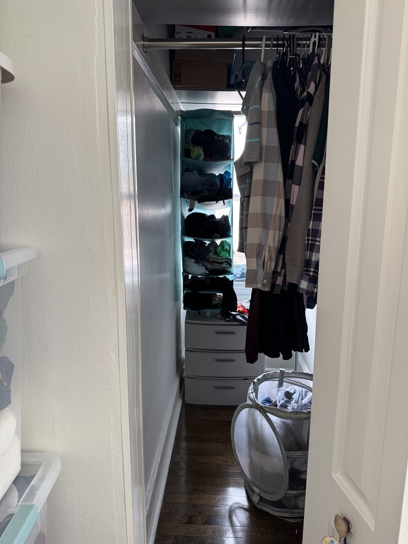 3145 S May Street Unit: 2R