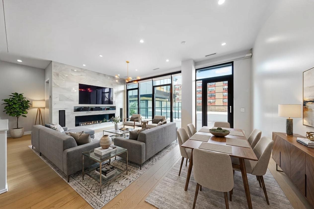 6 N Bishop Street Unit: 206