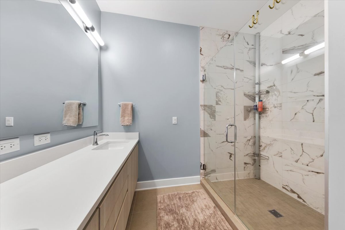 6 N Bishop Street Unit: 206