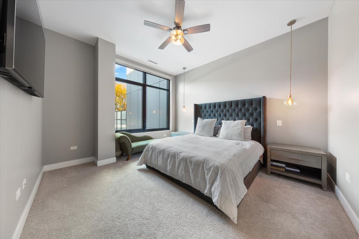 6 N Bishop Street Unit: 206