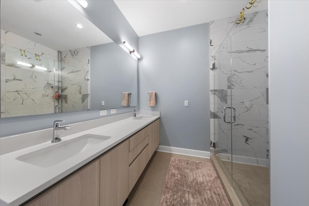 6 N Bishop Street Unit: 206