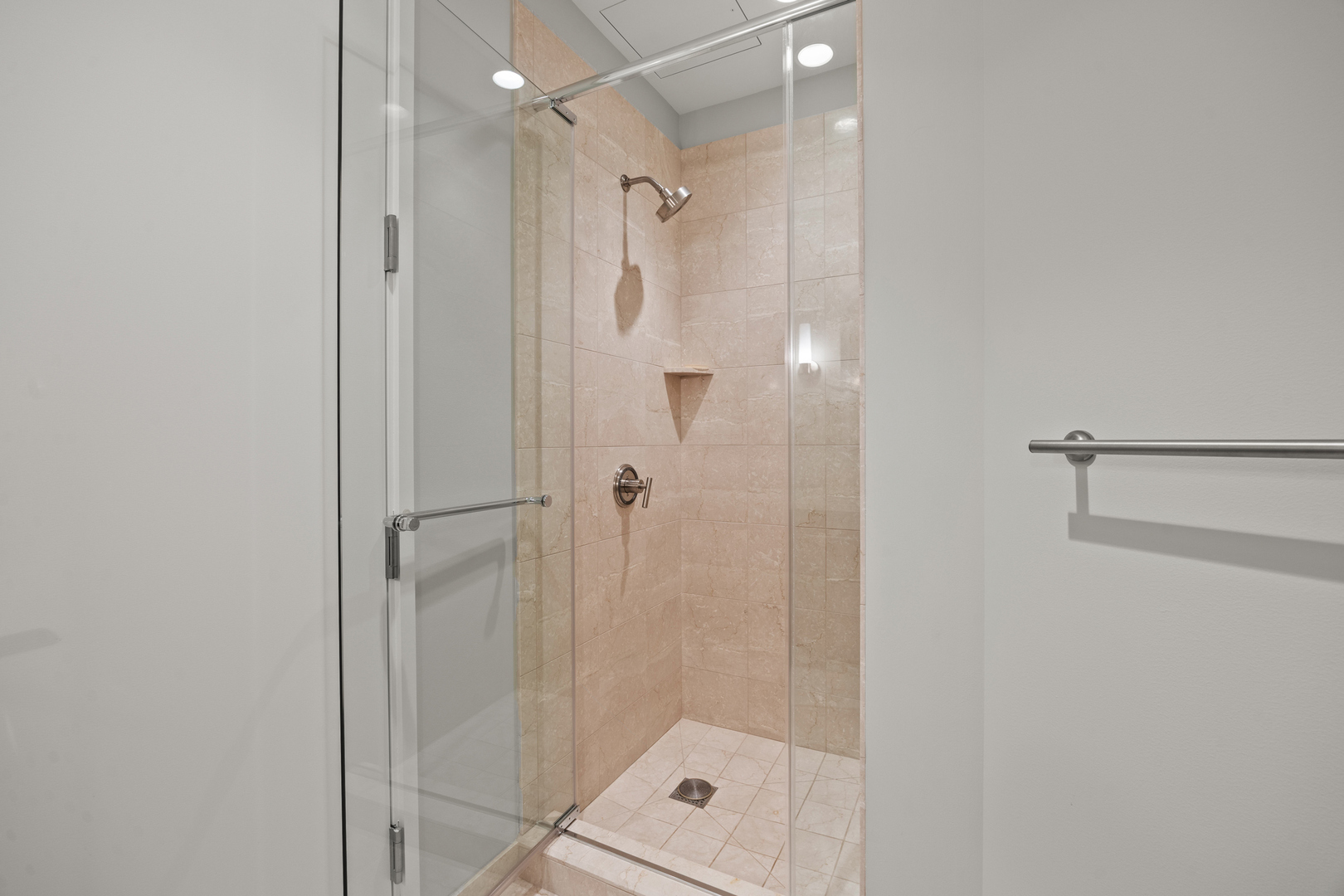 401 N Wabash Avenue Unit: 74D