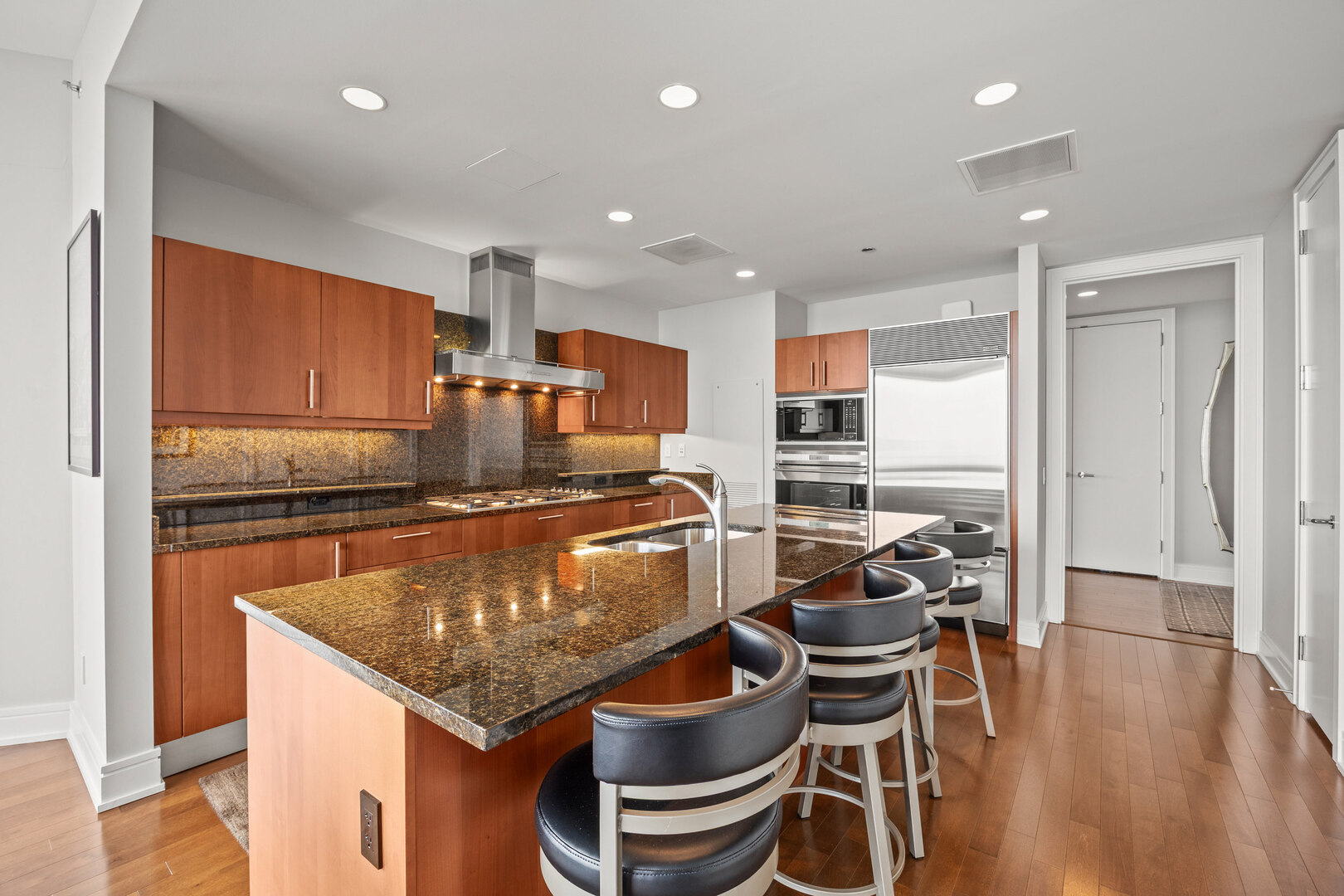401 N Wabash Avenue Unit: 74D