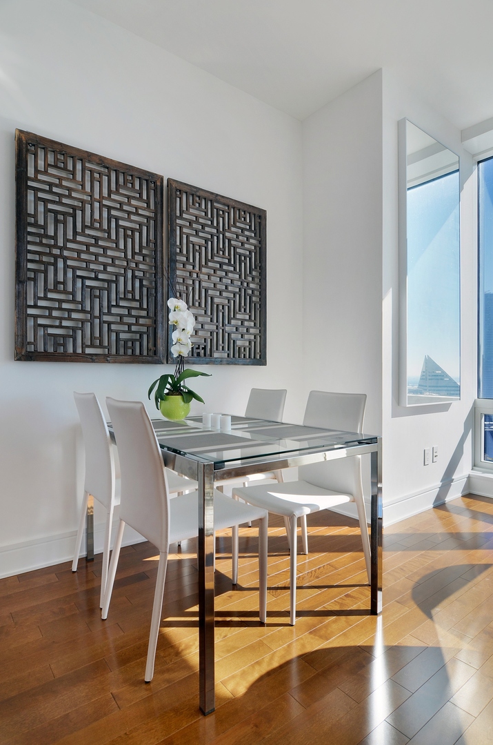 401 N Wabash Avenue Unit: 33I