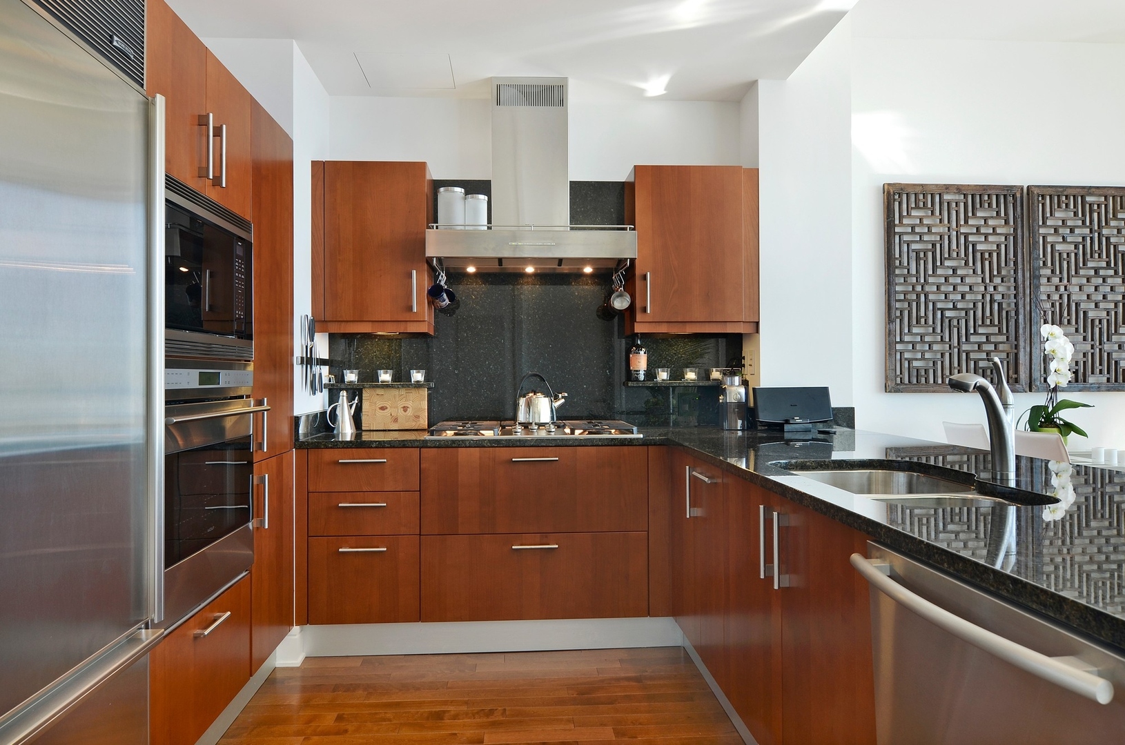 401 N Wabash Avenue Unit: 33I