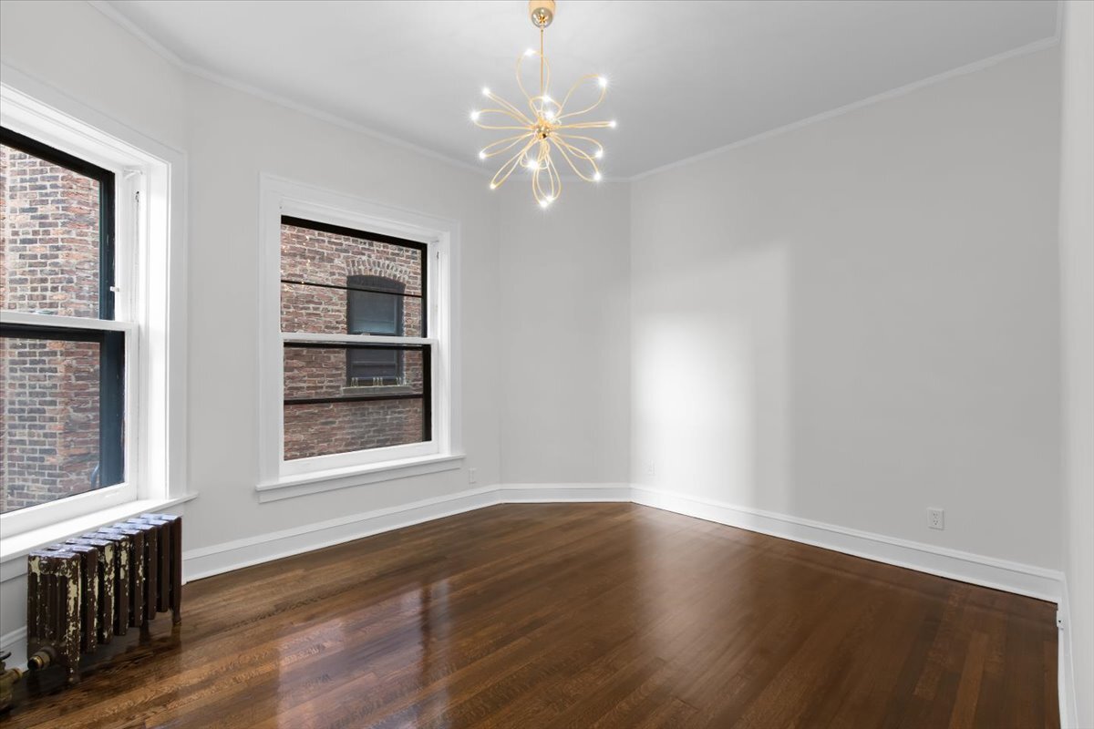 1633 E Hyde Park Boulevard Unit: 1D