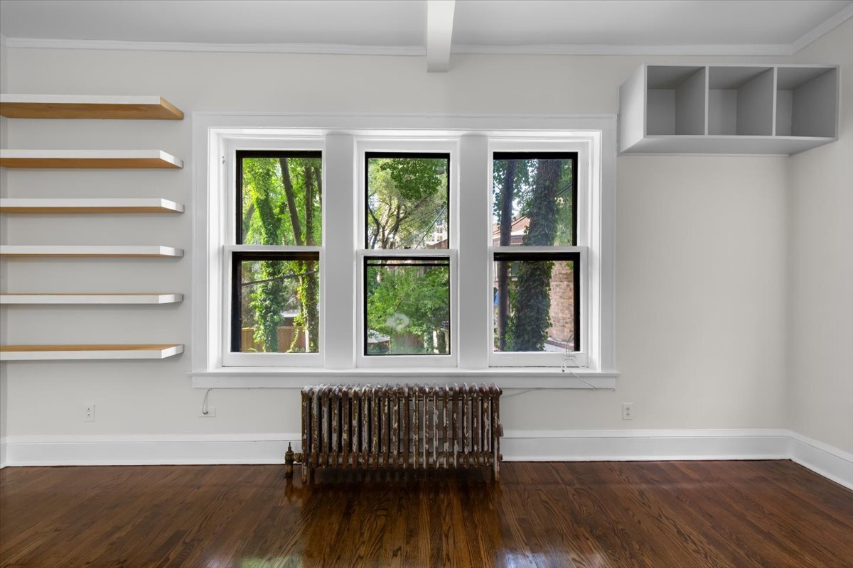 1633 E Hyde Park Boulevard Unit: 1D