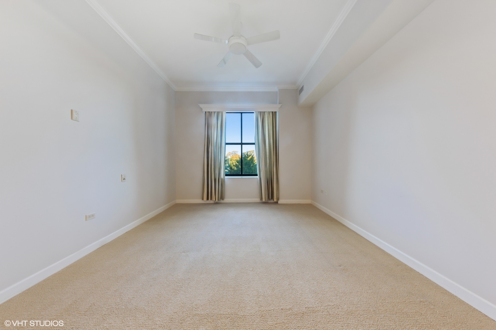 310 S Michigan Avenue Unit: 202