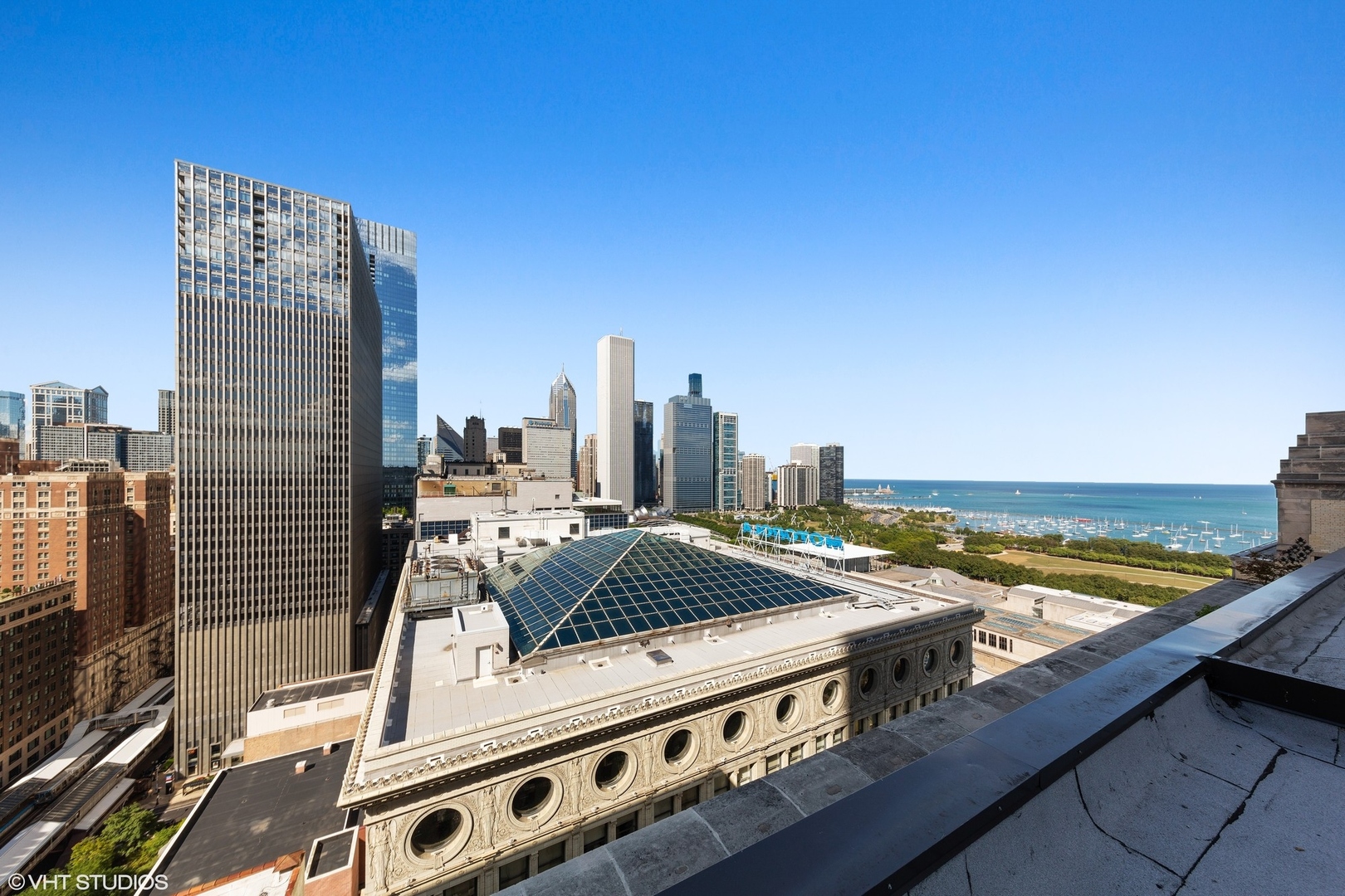 310 S Michigan Avenue Unit: 202
