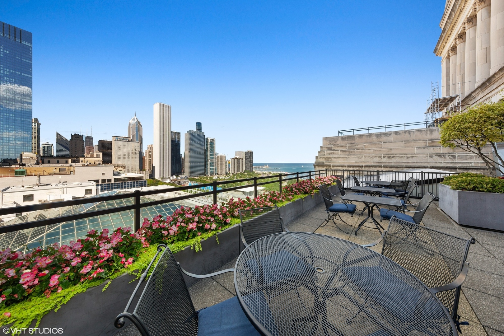 310 S Michigan Avenue Unit: 202