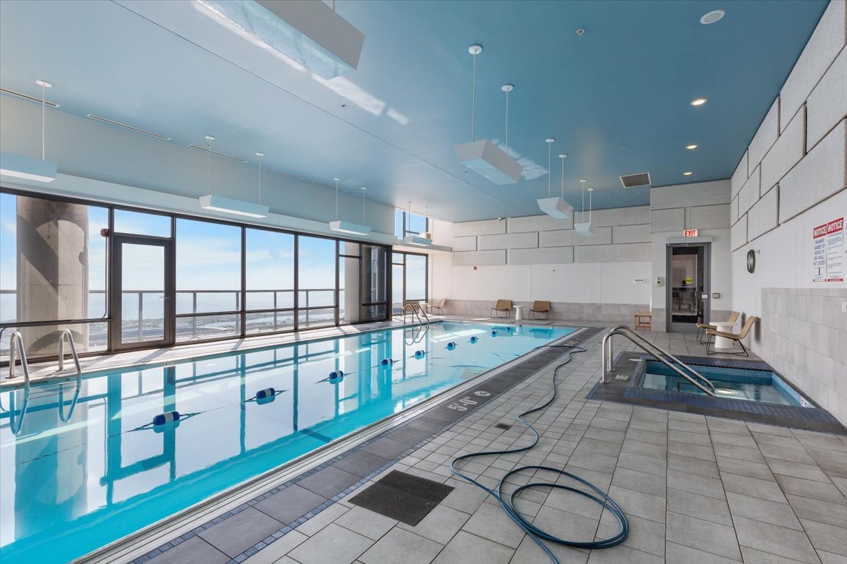100 E 14th Street Unit: 2204
