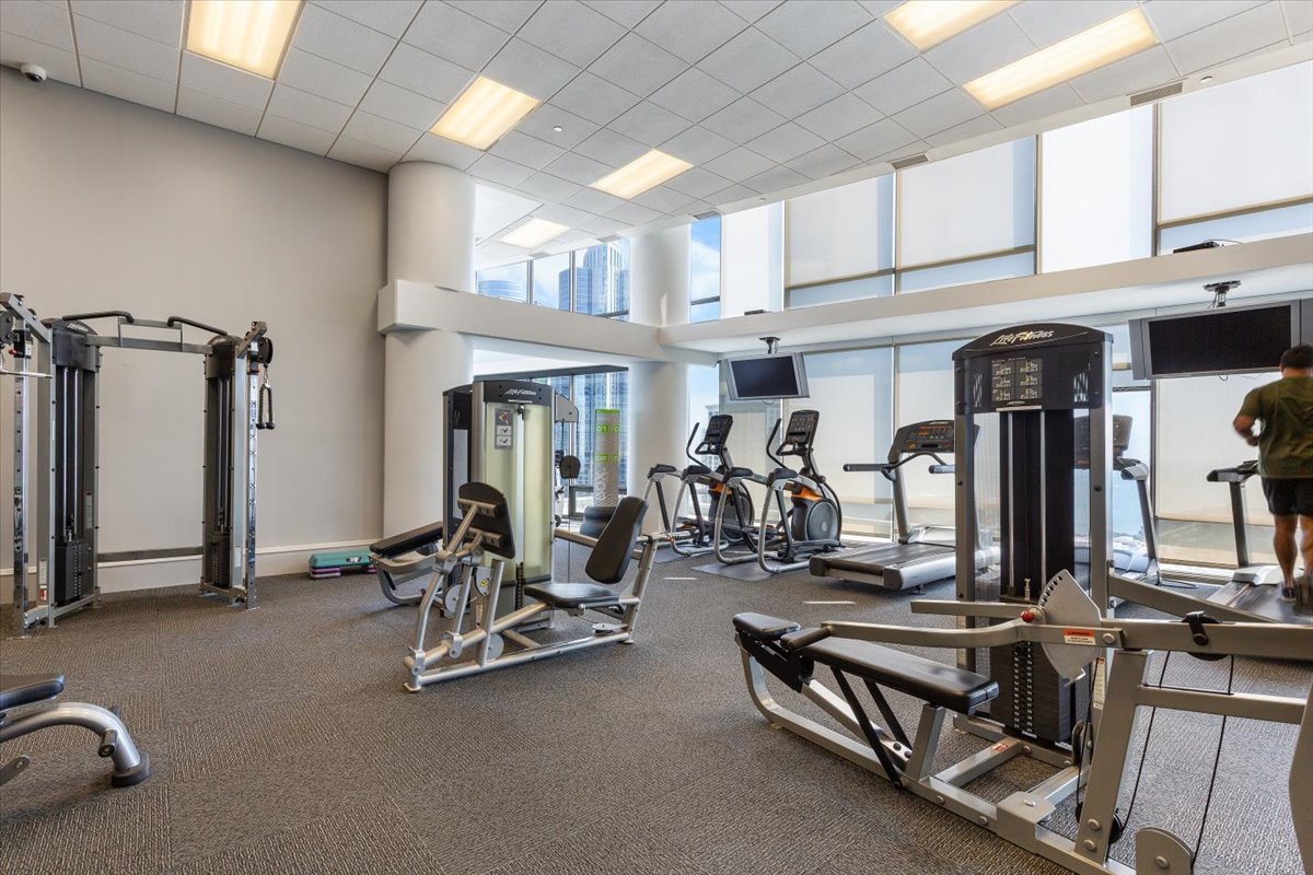 100 E 14th Street Unit: 2204
