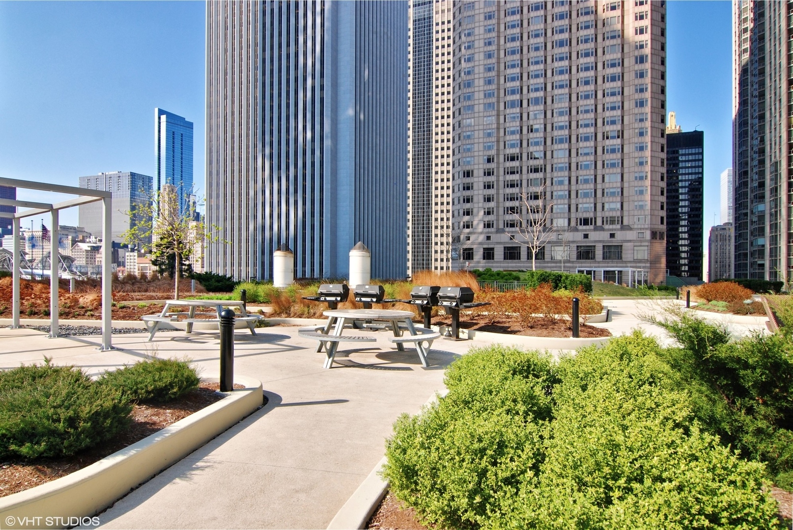 225 N Columbus Drive Unit: 5611