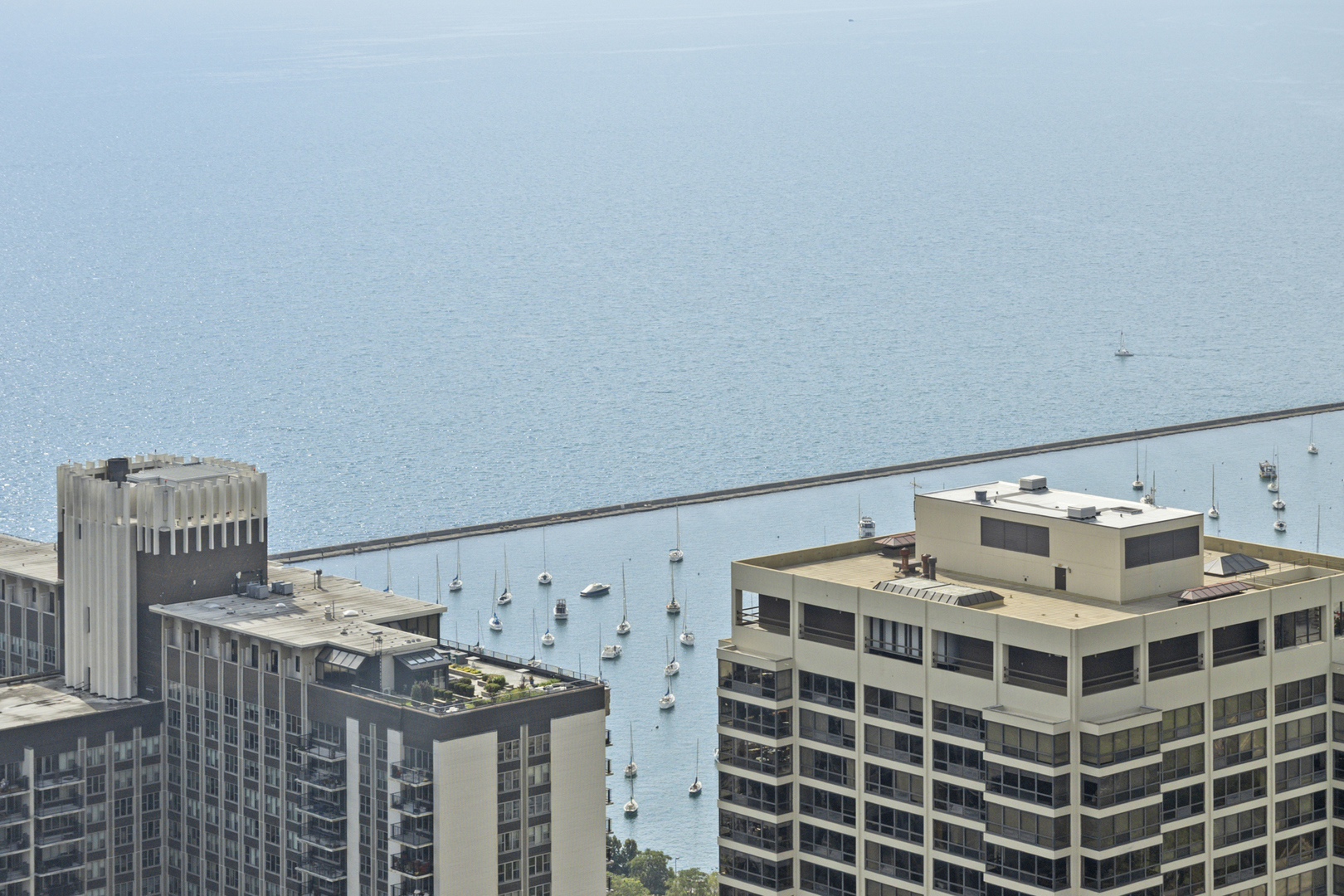 225 N Columbus Drive Unit: 5611