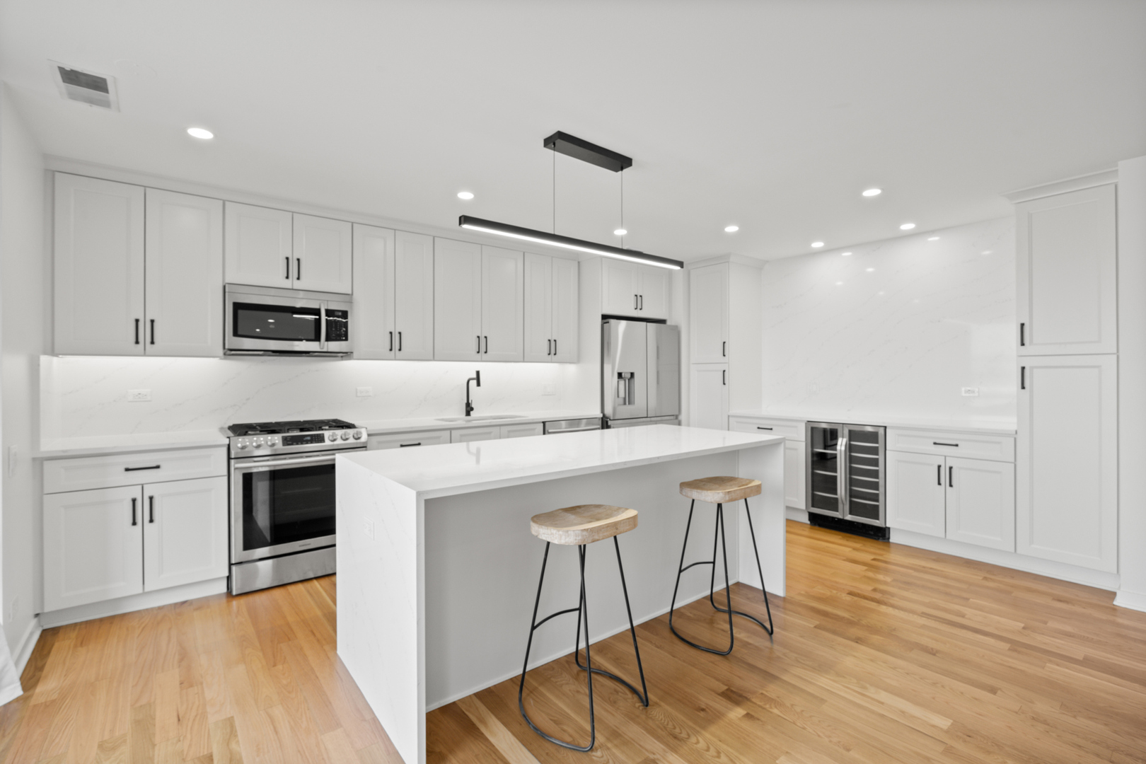 222 S Racine Avenue Unit: 403