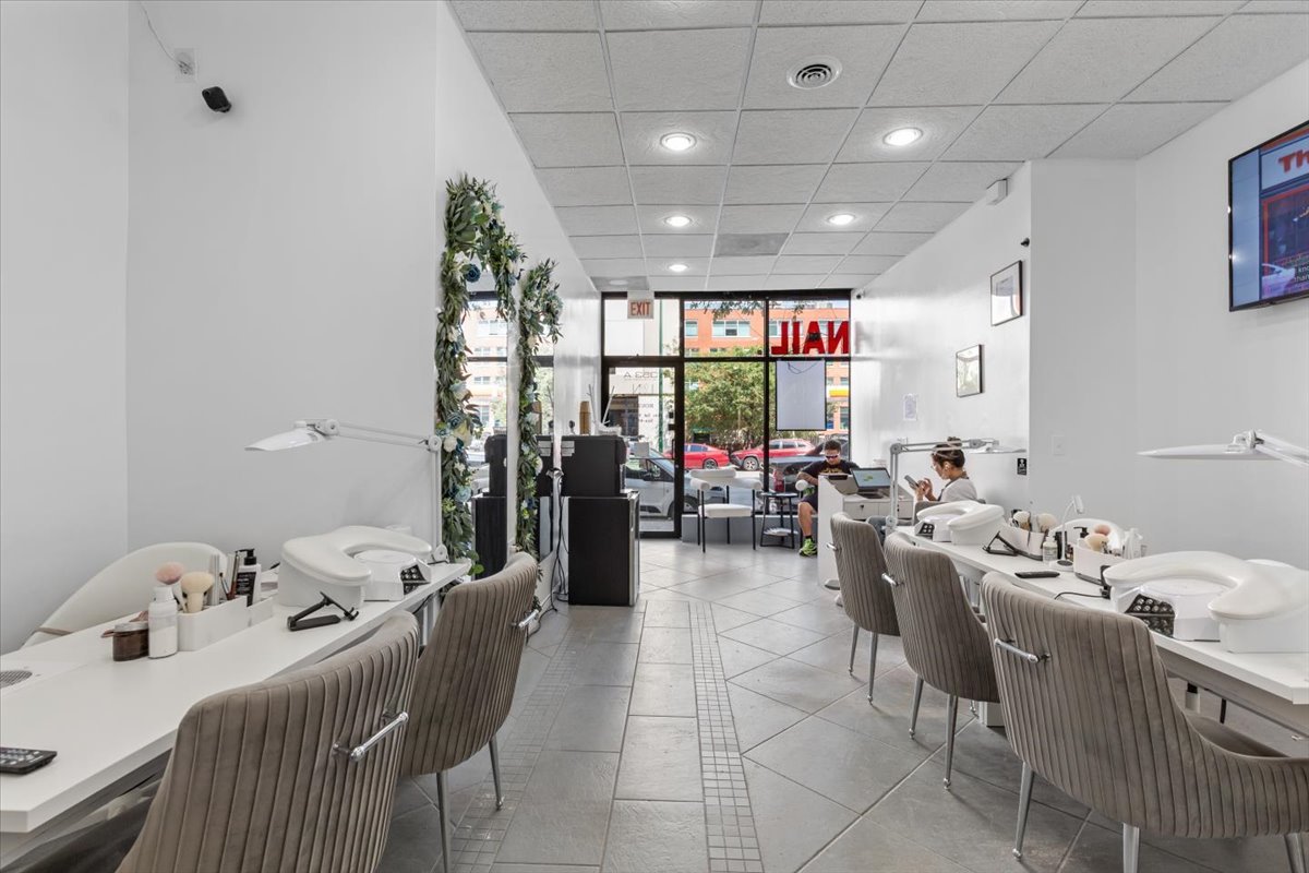 353 W Chicago Avenue Unit: A