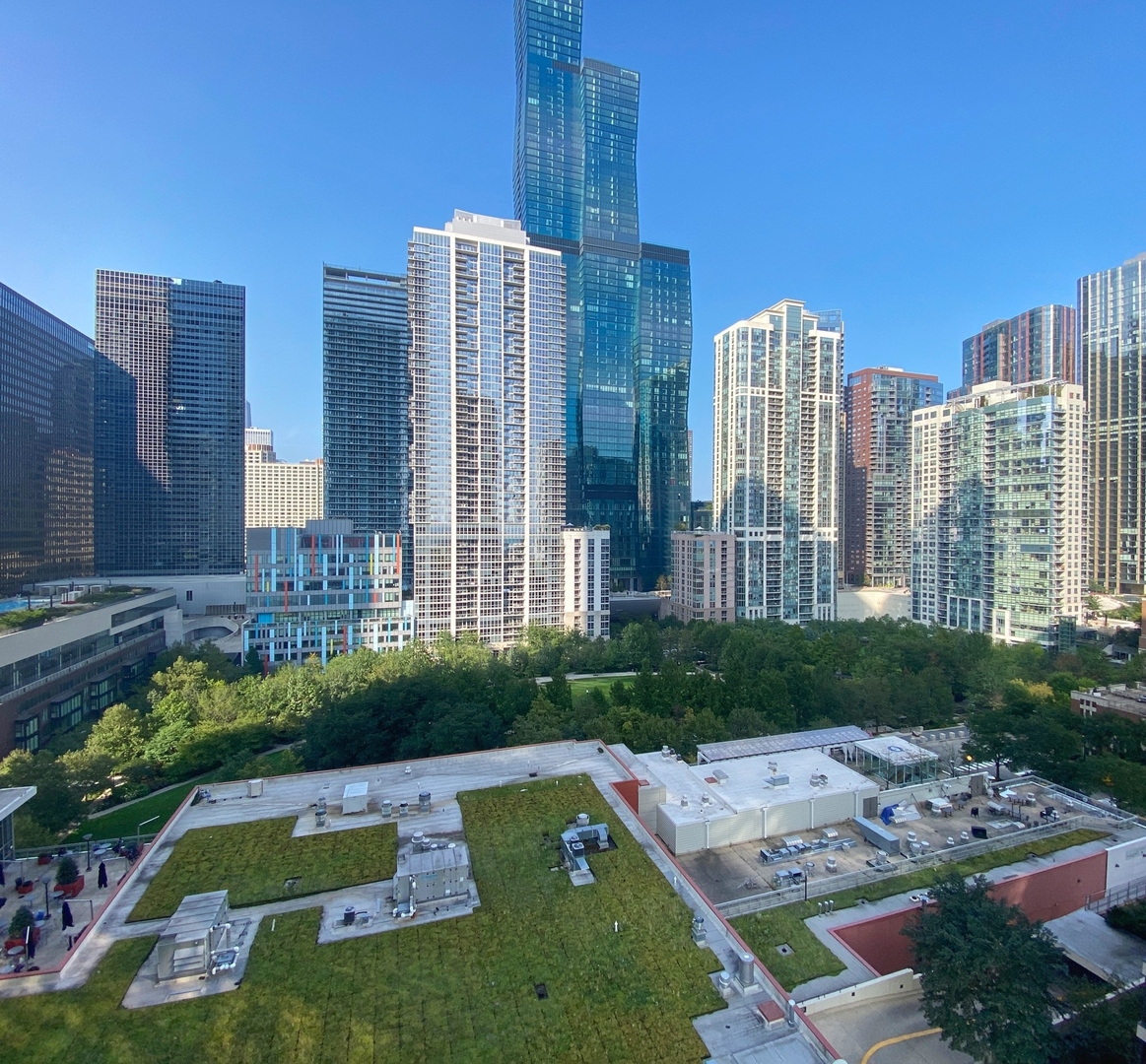 340 E Randolph Street Unit: 1000