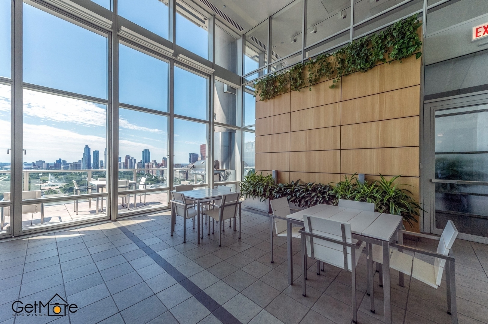 340 E Randolph Street Unit: 1000