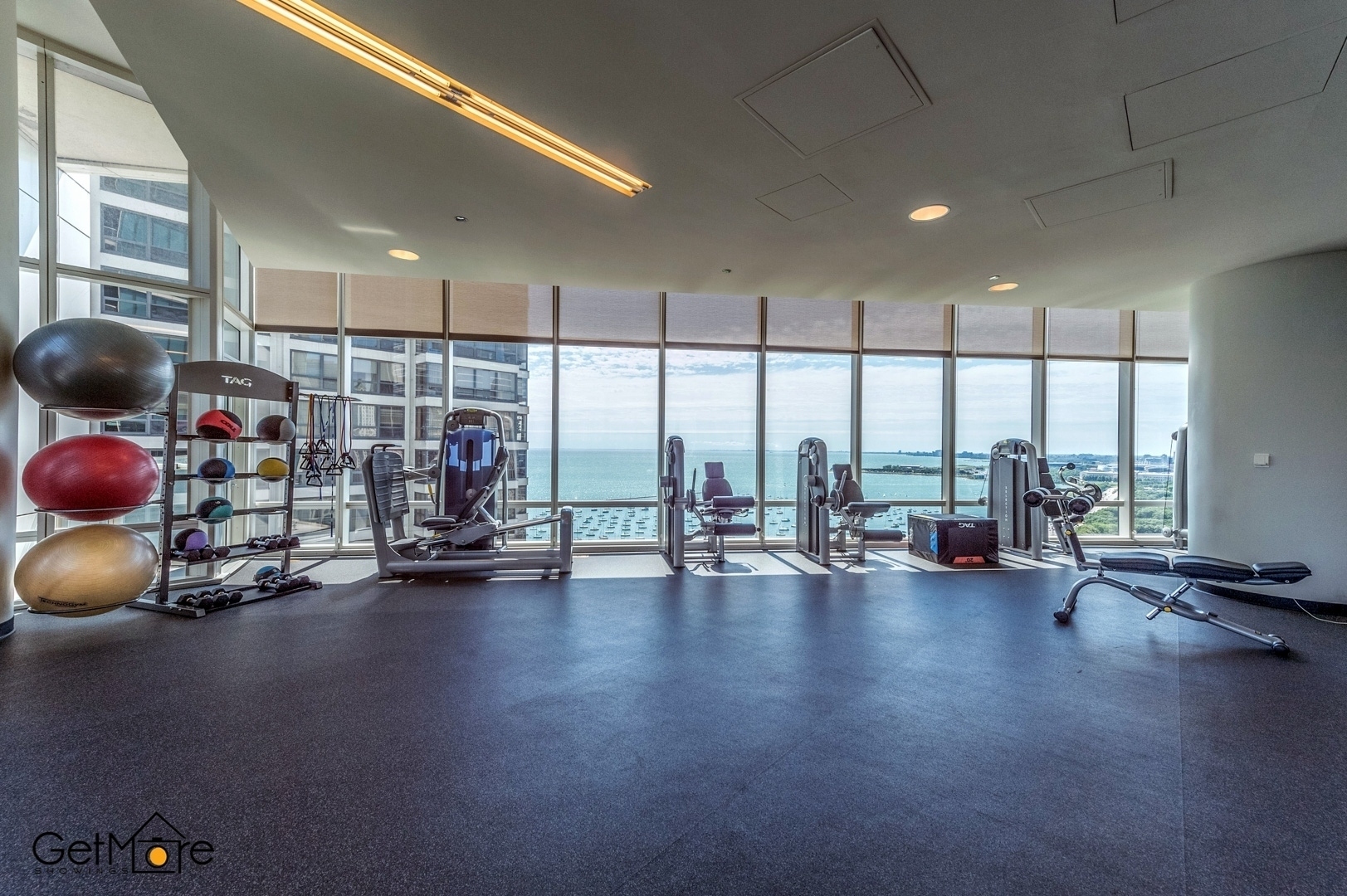 340 E Randolph Street Unit: 1000