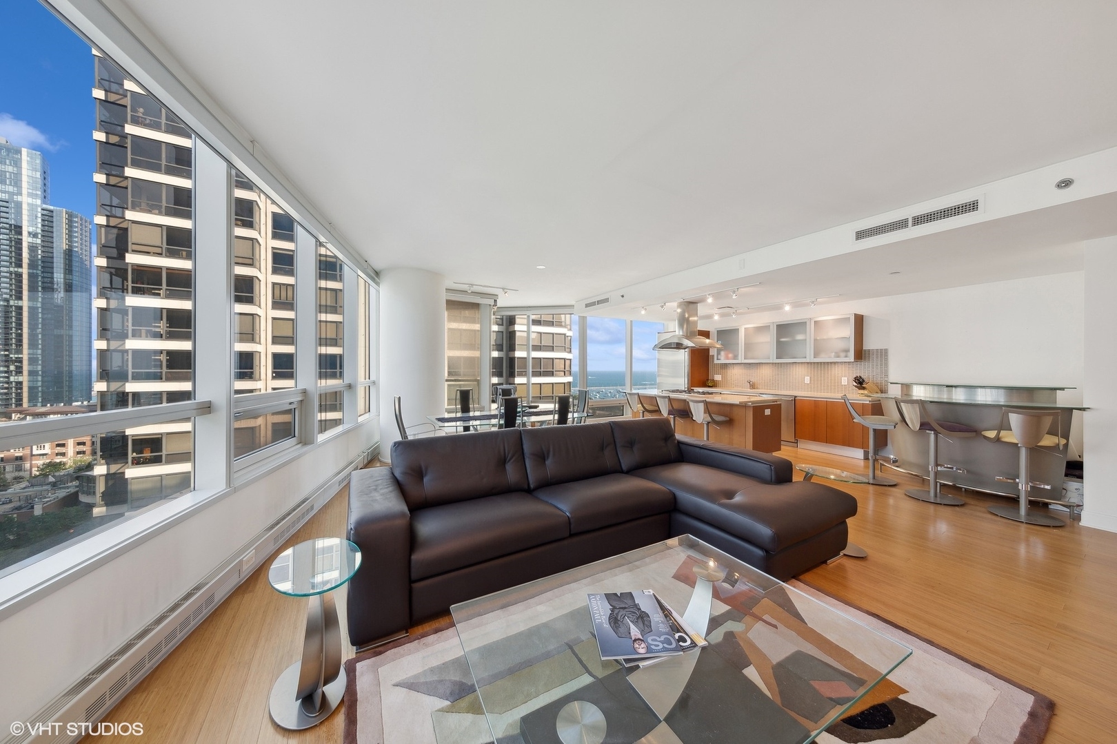 340 E Randolph Street Unit: 1000