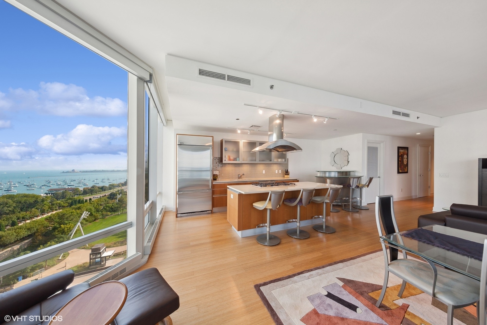 340 E Randolph Street Unit: 1000