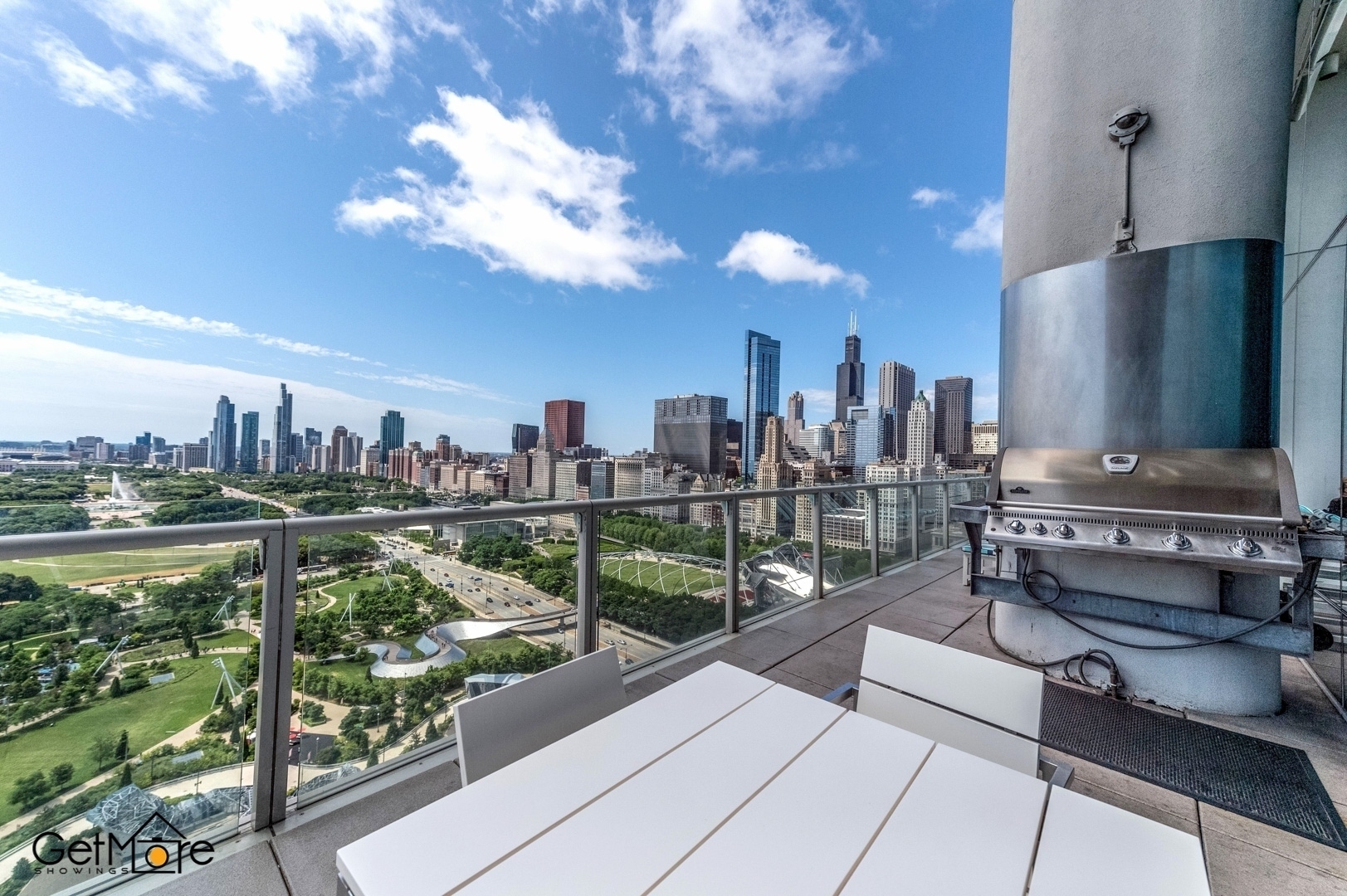 340 E Randolph Street Unit: 1000