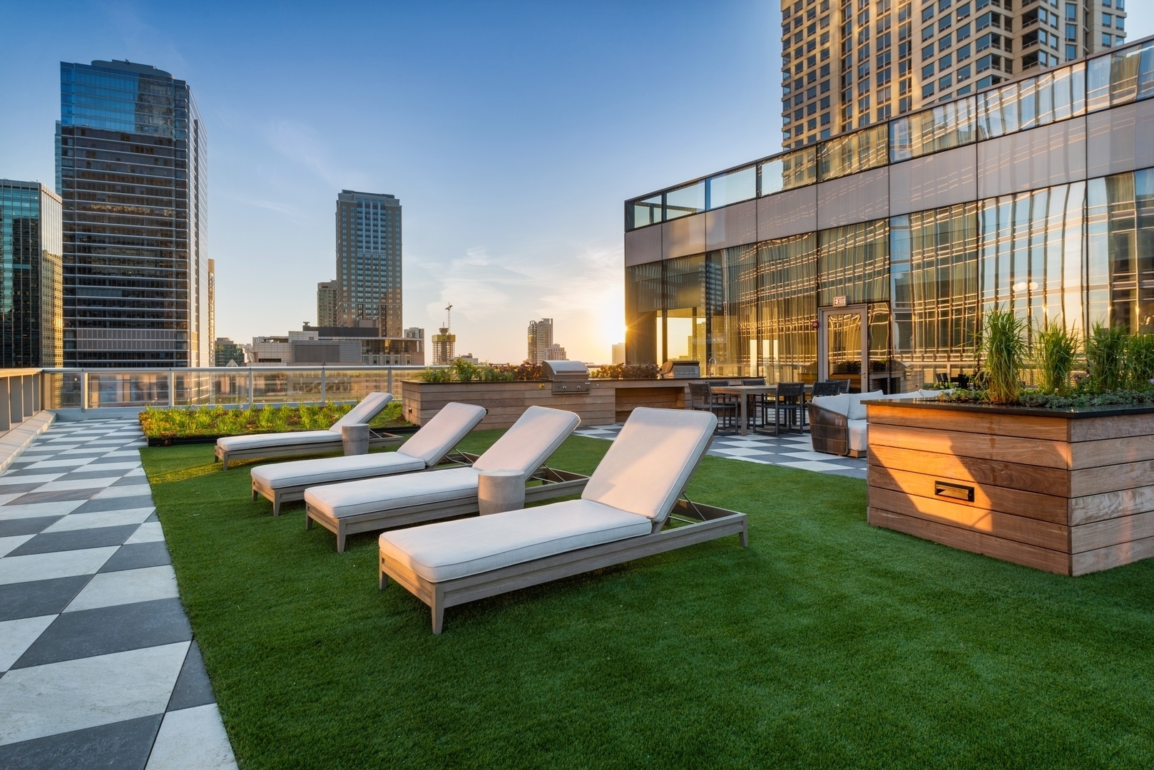 403 N Wabash Avenue Unit: 7A