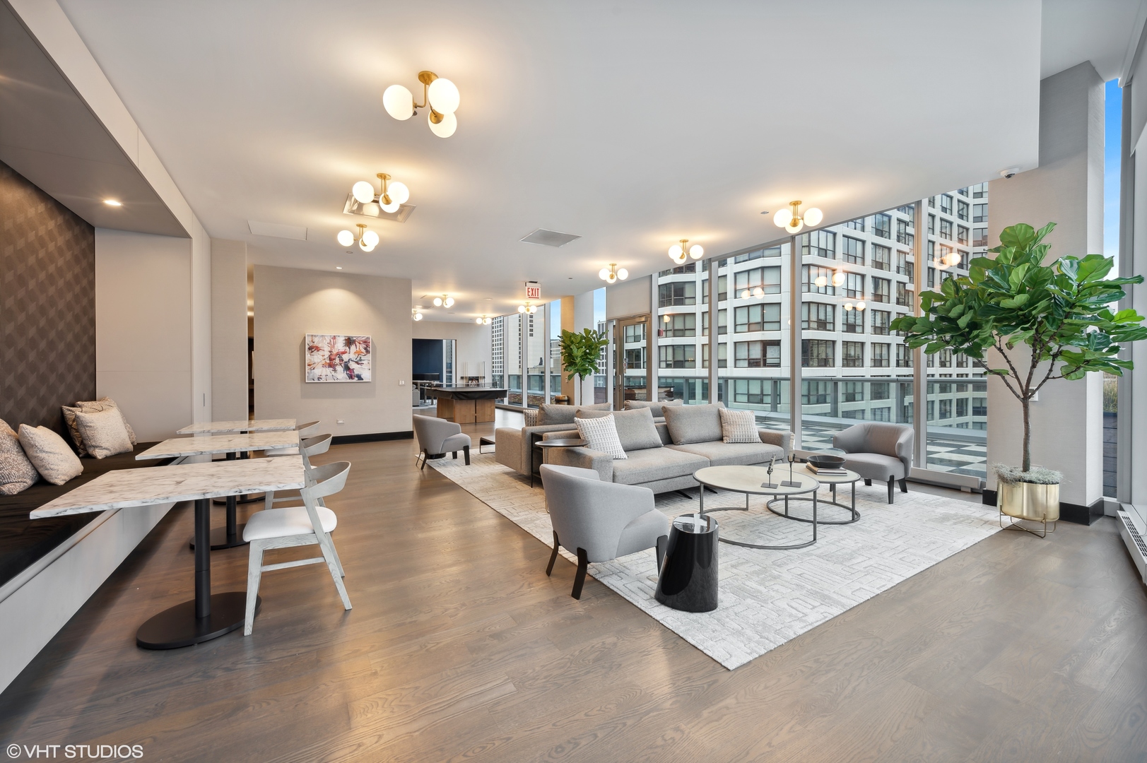 403 N Wabash Avenue Unit: 7A
