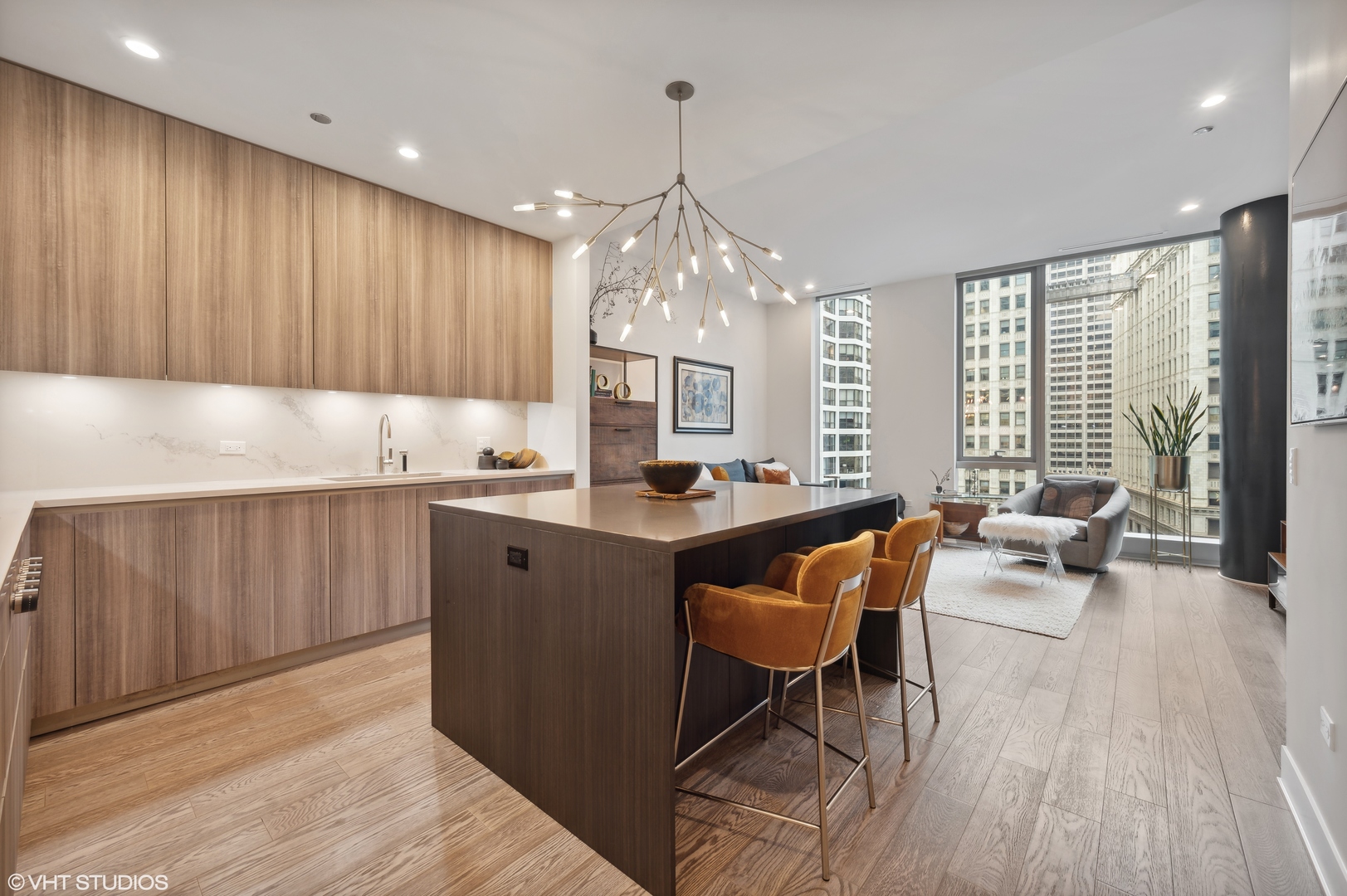 403 N Wabash Avenue Unit: 7A