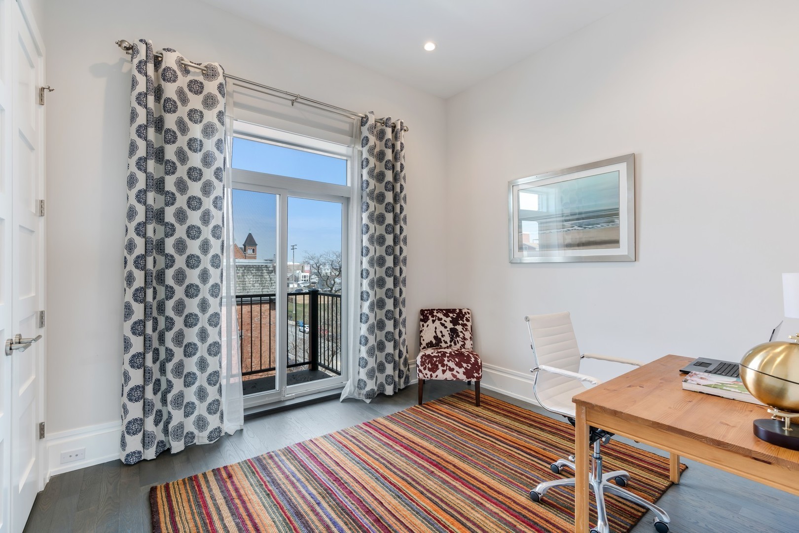 1404 W Chicago Avenue Unit: 4