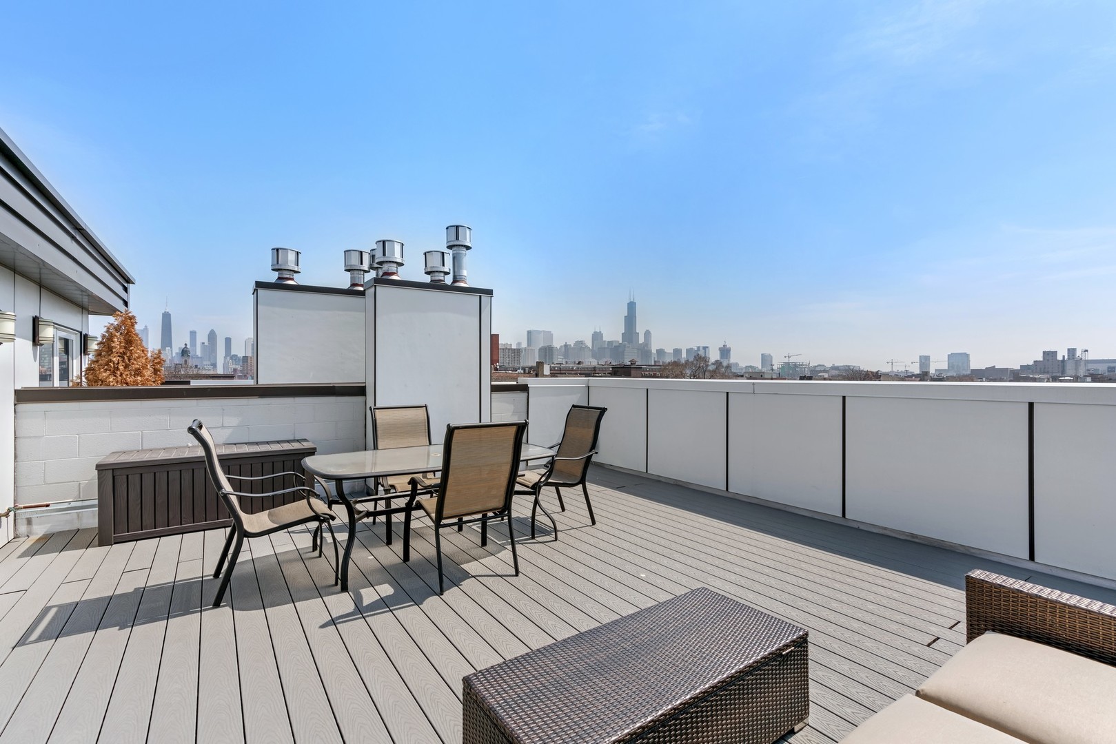 1404 W Chicago Avenue Unit: 4