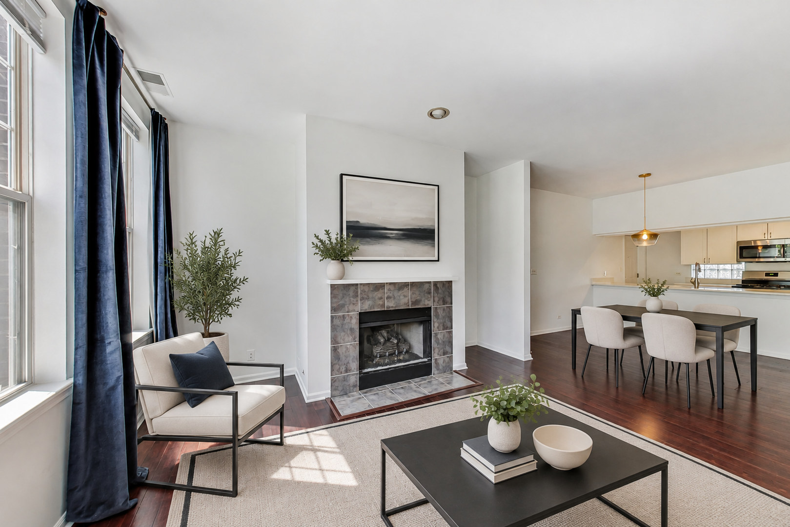 301 W GOETHE Street Unit: 304C