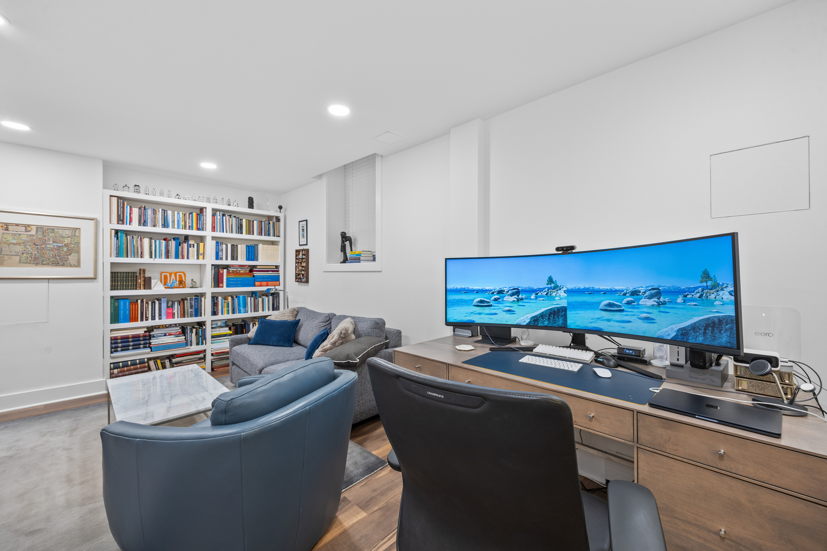425 W Briar Place Unit: 1E
