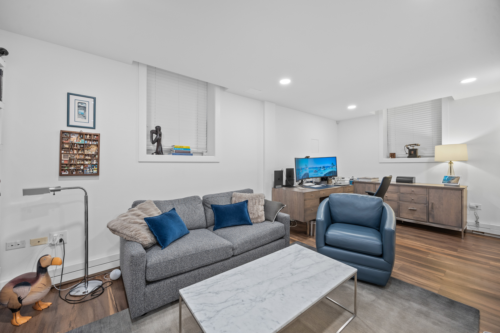 425 W Briar Place Unit: 1E