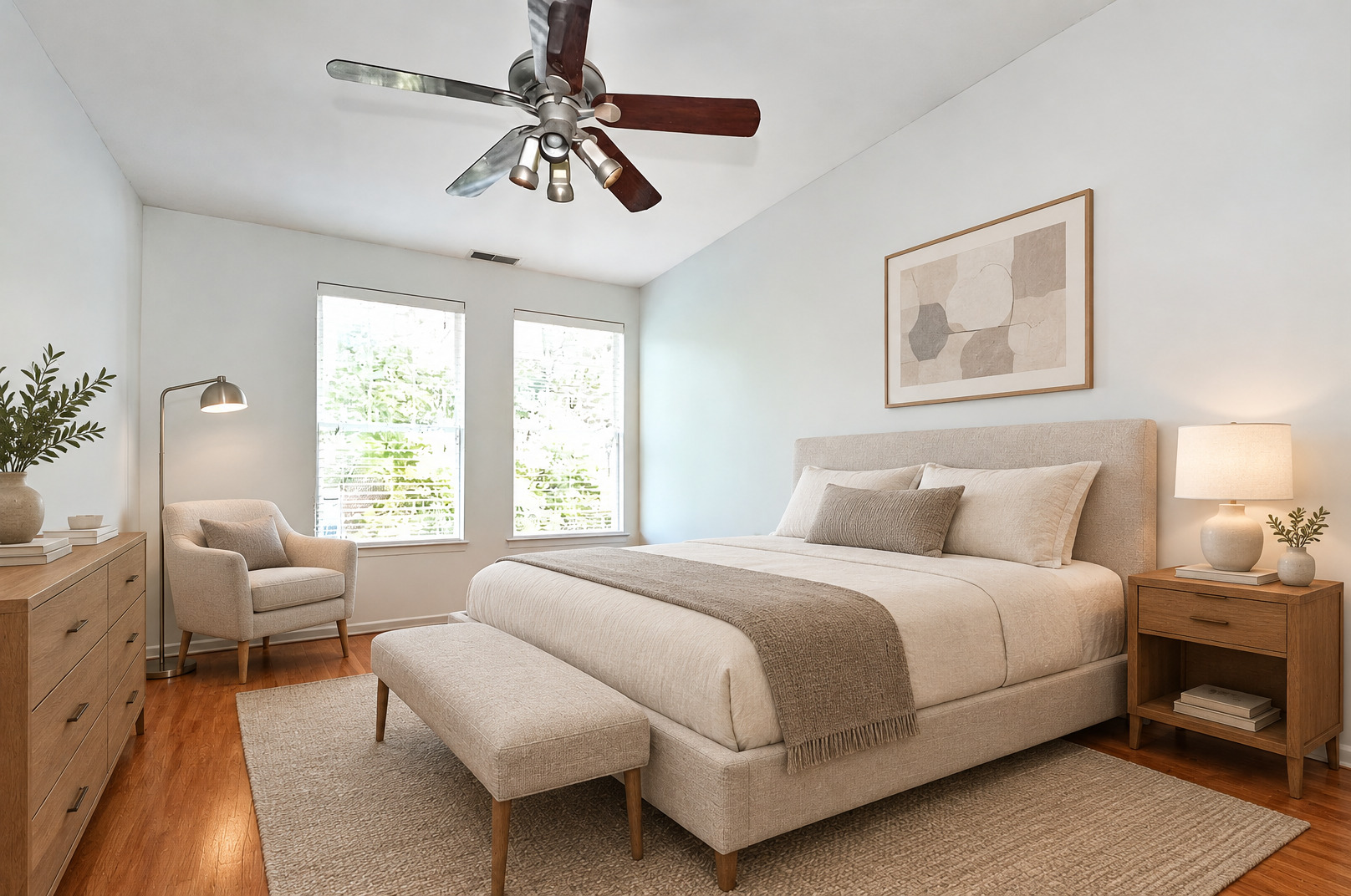 301 W SCOTT Street Unit: 204