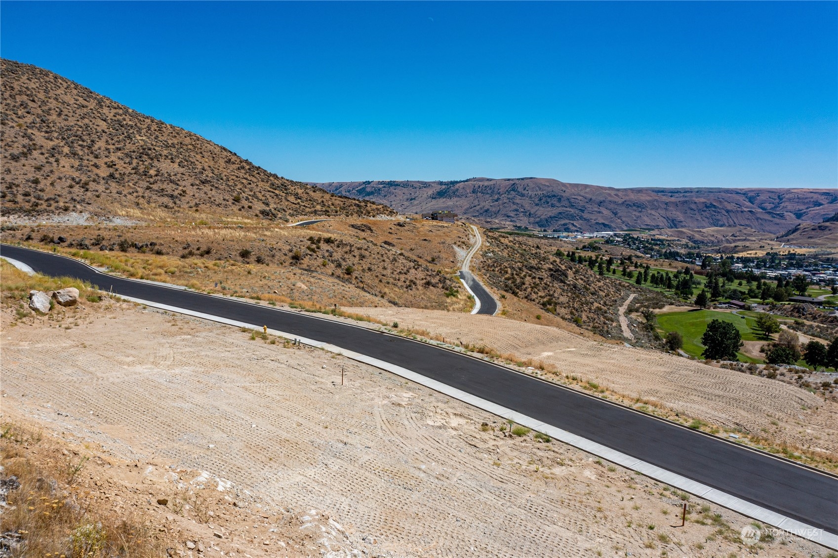 922 Long Drive