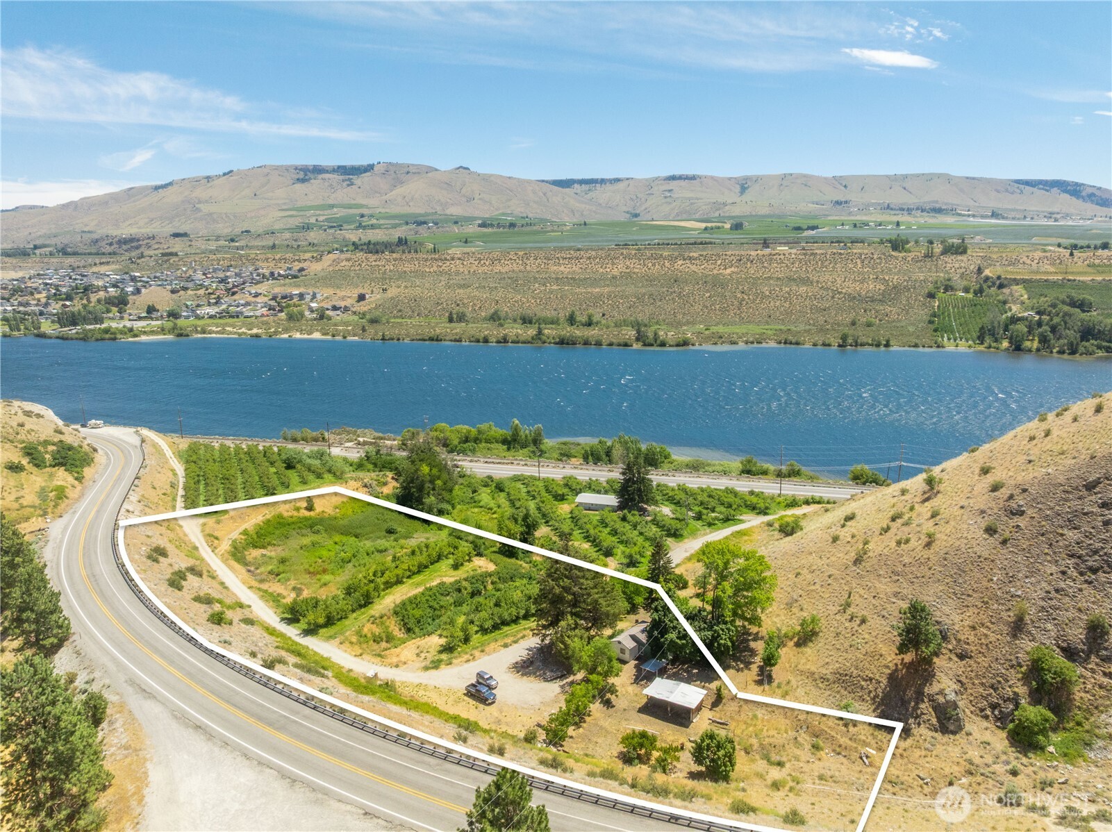 9932 Navarre Coulee Road