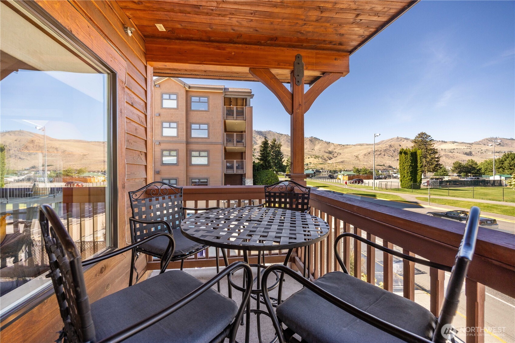 420 W Manson Road Unit: 6