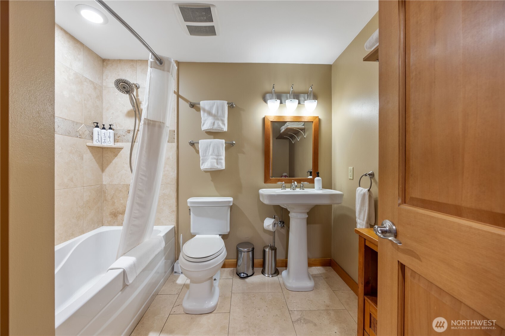 420 W Manson Road Unit: 6