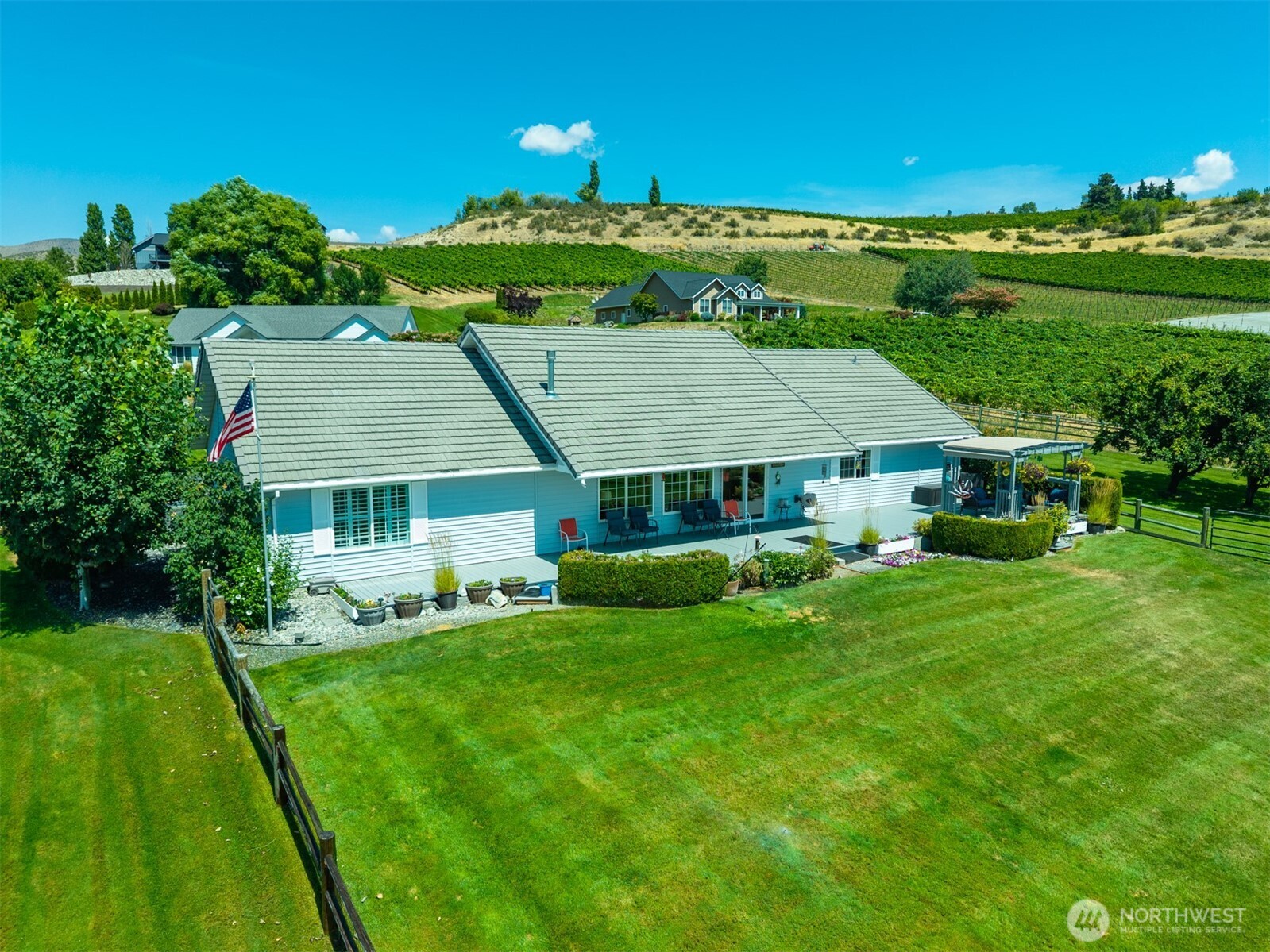 52 Hilly Lane