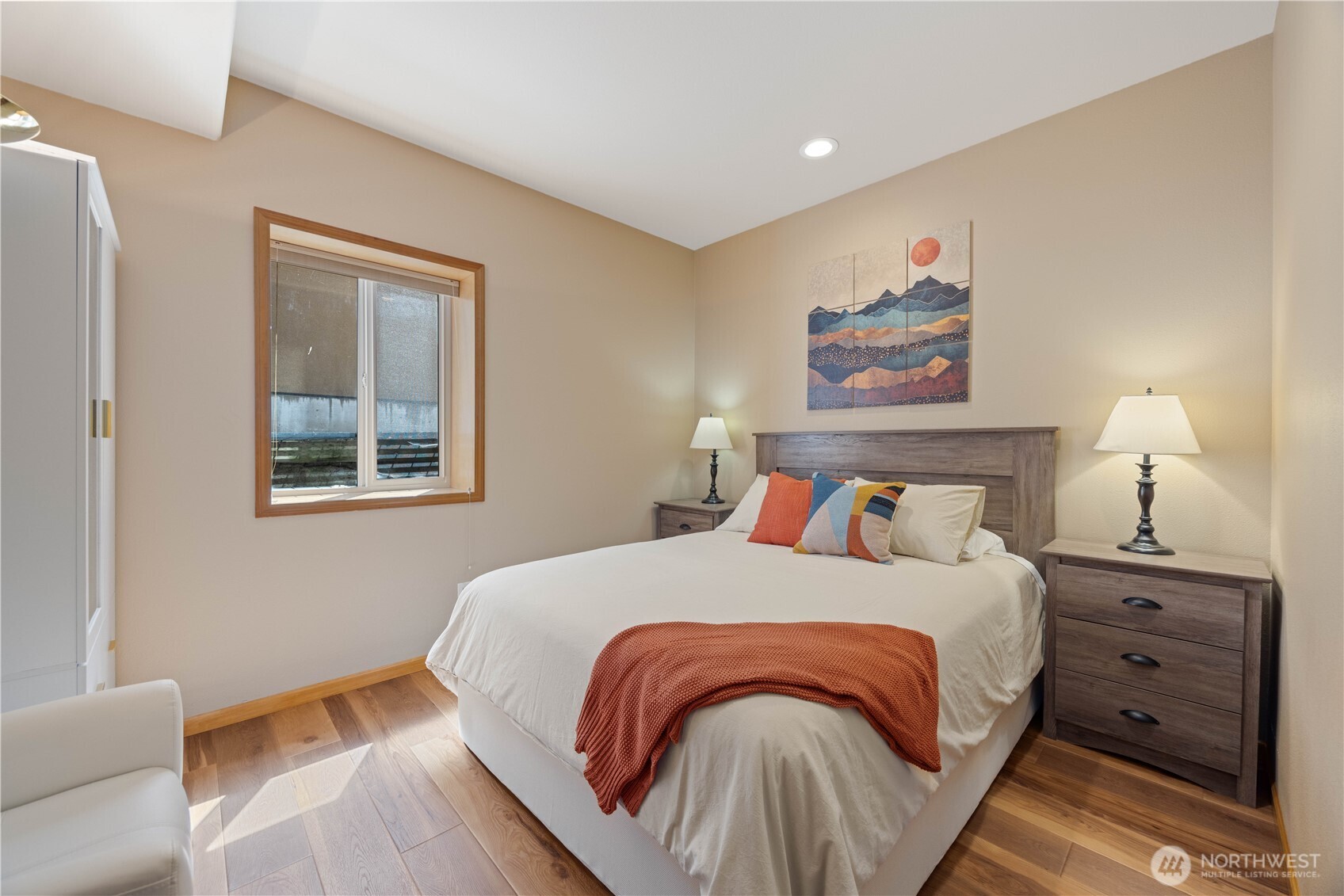 2031 W Terrace Avenue