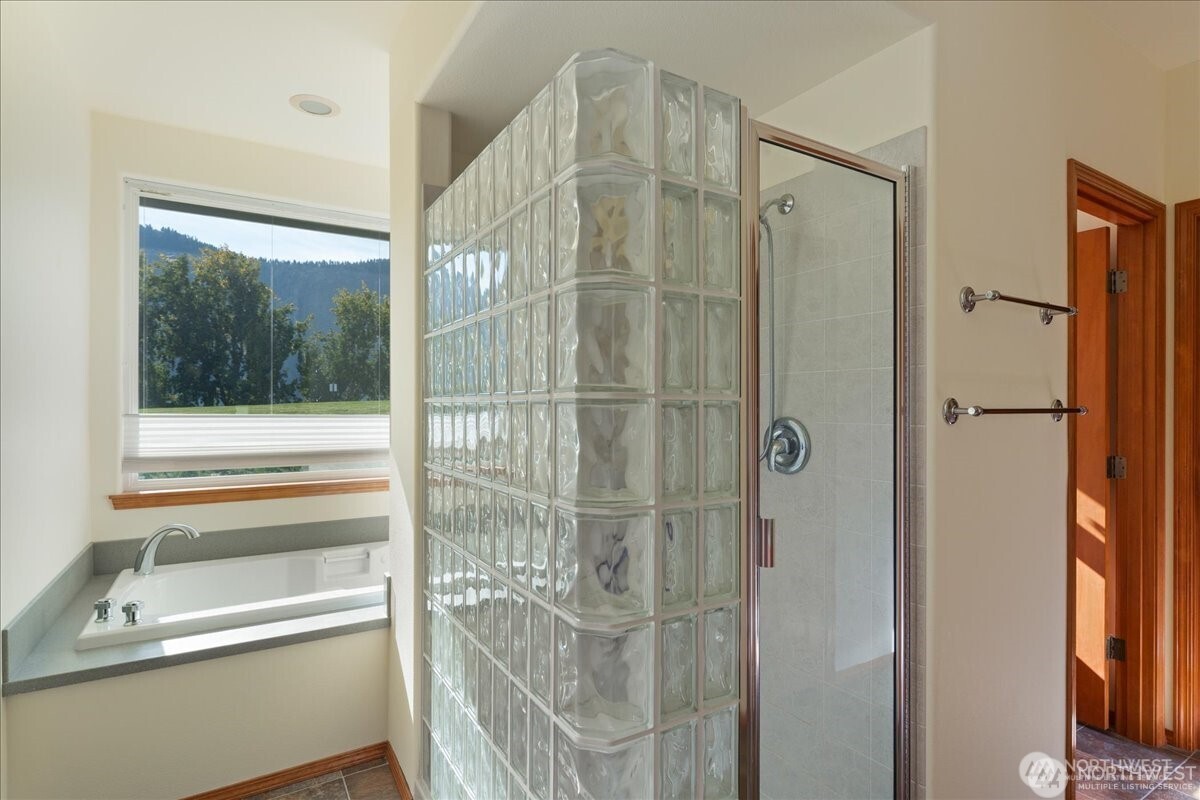 129 Chelan View Drive