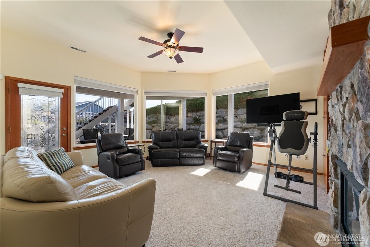 129 Chelan View Drive