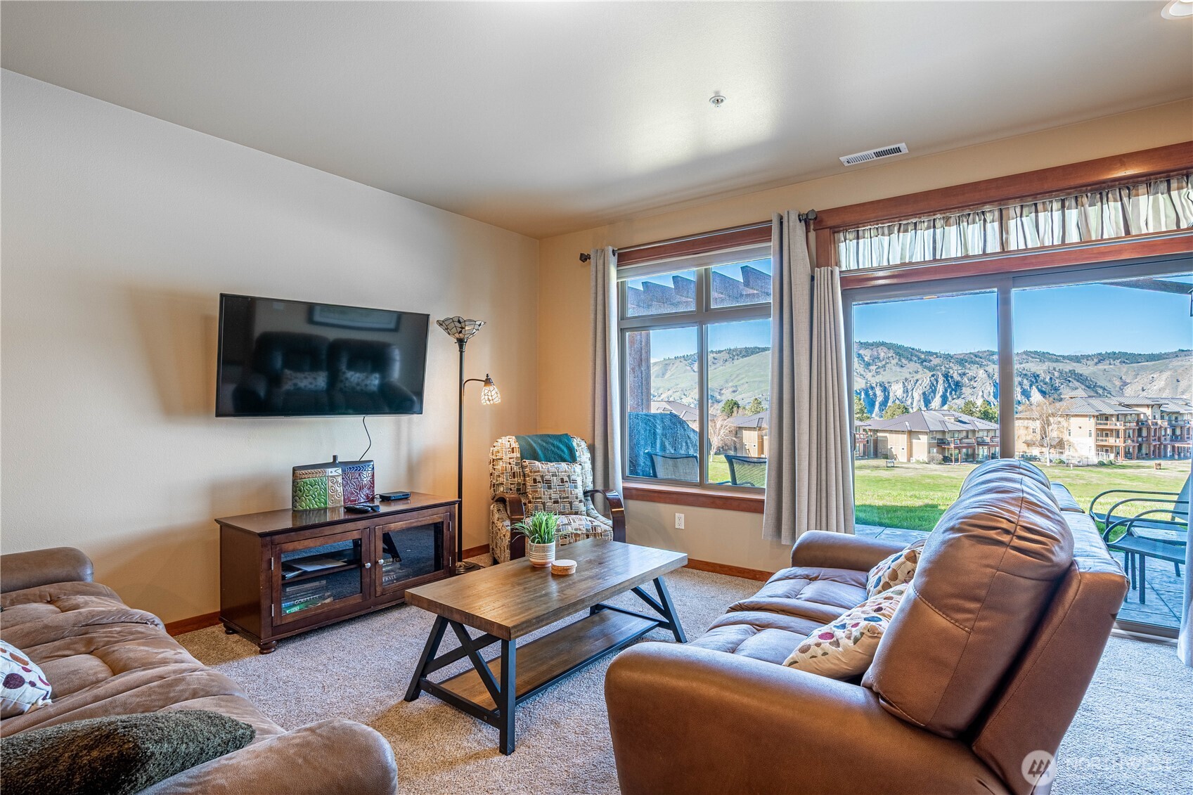 123 Red Hawk Dr Unit: 4