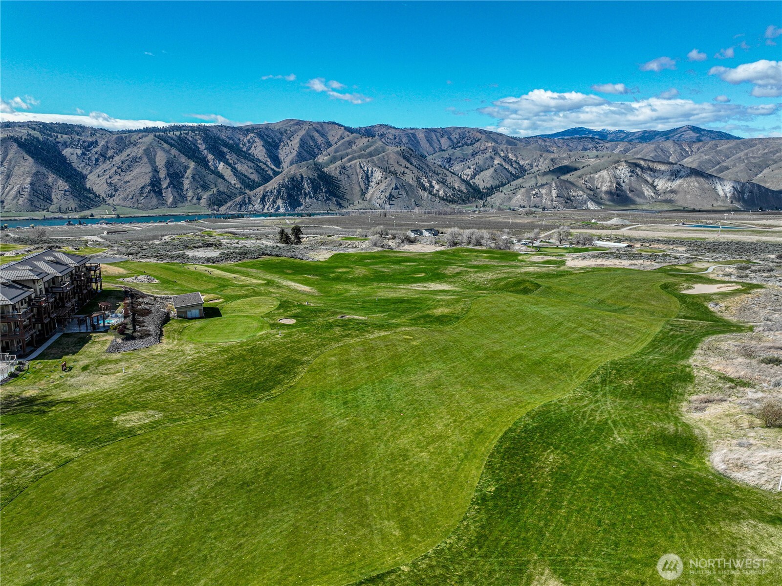 123 Red Hawk Dr Unit: 4